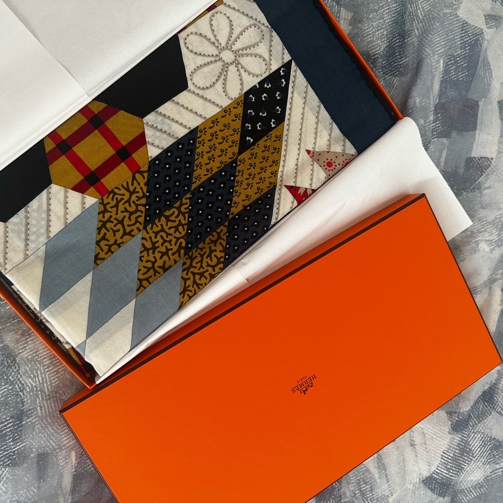 Hermes chale cashemire 140 - Picture 2 of 3